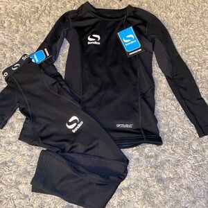 NWT size 5-6 kids athletic set